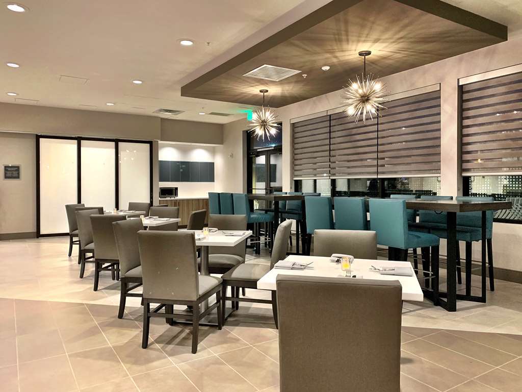 Best Western Premier At Fisher's Landing 4*