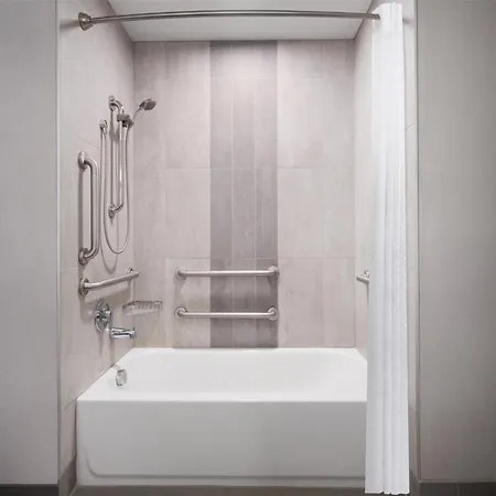 Best Western Premier Hotel At Fisher'S Landing Vancouver Exterior photo