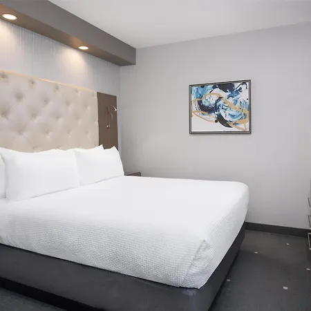 Best Western Premier Hotel At Fisher'S Landing Vancouver Exterior photo