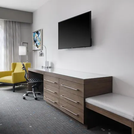 Best Western Premier Hotel At Fisher'S Landing Vancouver Exterior photo